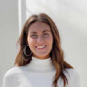 Meet your Posher, Manuela